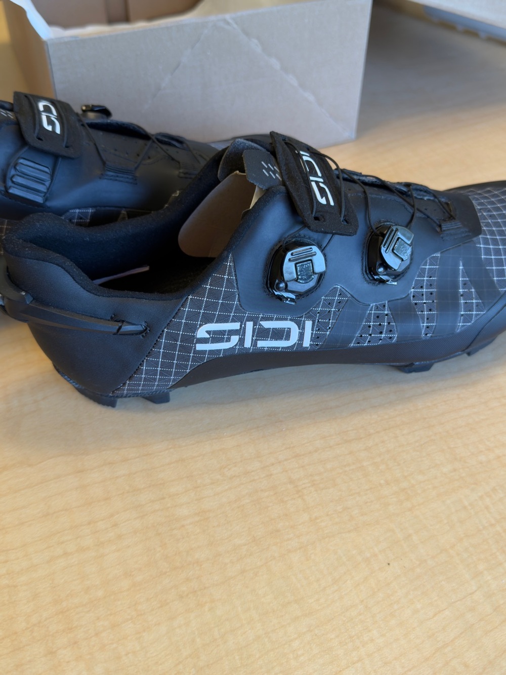 Sidi Aeron Men’s Gravel Cycling Shoes - Like New w/Box - Black - 9 US / 43 EU